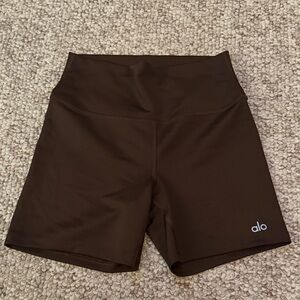 ALO Yoga Women's Chocolate Bike Shorts